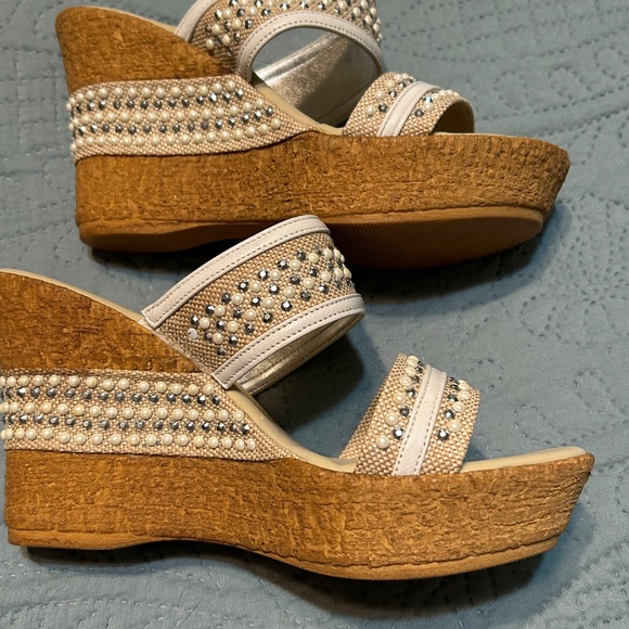 Onex Women's Wedge Heel Sandal Size 6 - Picture 2 of 8